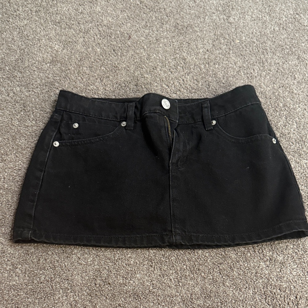 ⭐️GARAGE Black Denim Mini Skort